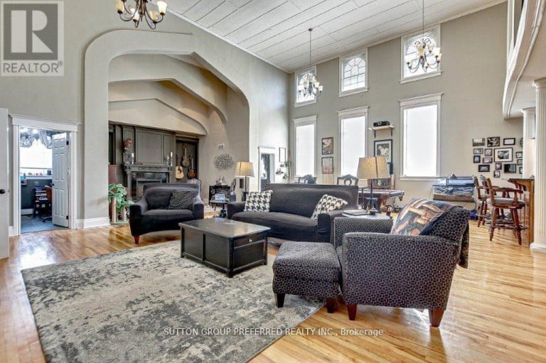 73 FIFTH AVENUE, St. Thomas, Ontario, N5R4C9