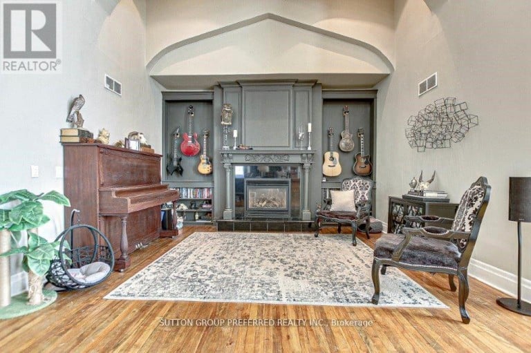 73 FIFTH AVENUE, St. Thomas, Ontario, N5R4C9