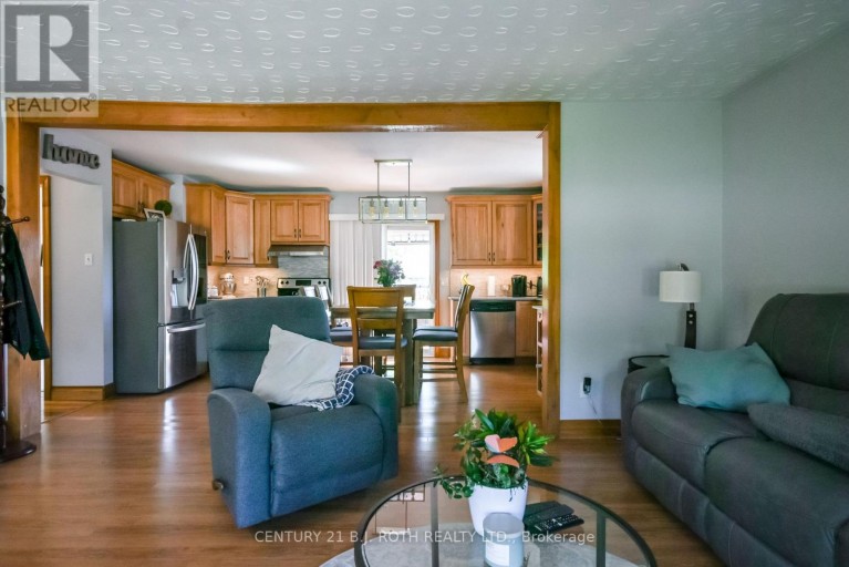 671 SIMCOE ROAD, Bradford West Gwillimbury (Bradford), Ontario, L3Z4B4