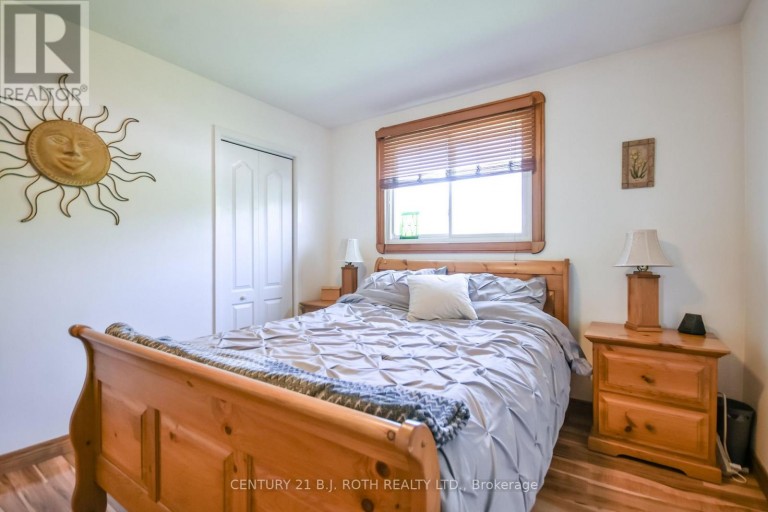 671 SIMCOE ROAD, Bradford West Gwillimbury (Bradford), Ontario, L3Z4B4
