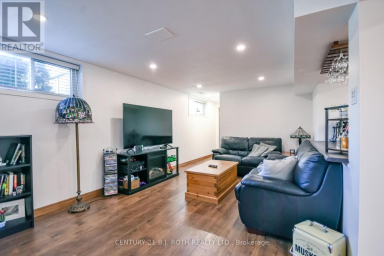 671 SIMCOE ROAD, Bradford West Gwillimbury (Bradford), Ontario, L3Z4B4