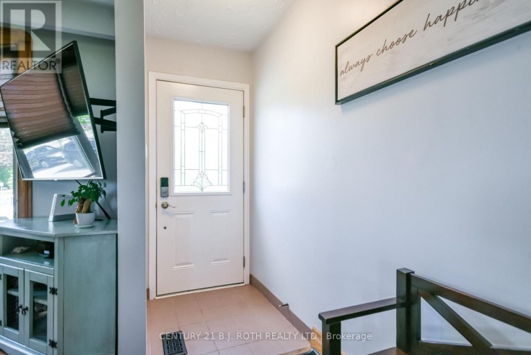 671 SIMCOE ROAD, Bradford West Gwillimbury (Bradford), Ontario, L3Z4B4