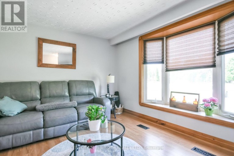 671 SIMCOE ROAD, Bradford West Gwillimbury (Bradford), Ontario, L3Z4B4