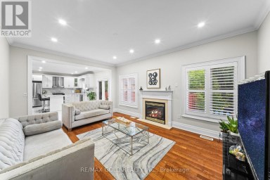 16 REGIS CIRCLE Brampton (Vales of Castlemore North) Ontario photo 12