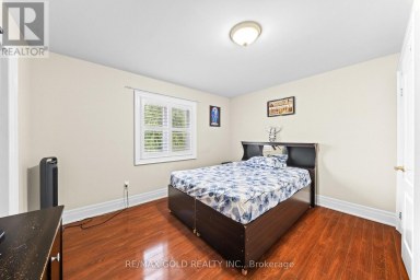16 REGIS CIRCLE Brampton (Vales of Castlemore North) Ontario photo 18