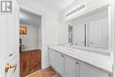 16 REGIS CIRCLE Brampton (Vales of Castlemore North) Ontario photo 22