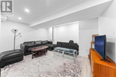 16 REGIS CIRCLE Brampton (Vales of Castlemore North) Ontario photo 27