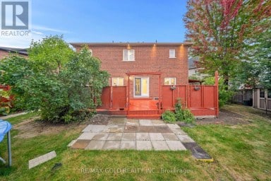 16 REGIS CIRCLE Brampton (Vales of Castlemore North) Ontario photo 34