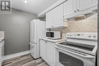 74 - 65 GLAMIS ROAD Cambridge Ontario photo 9