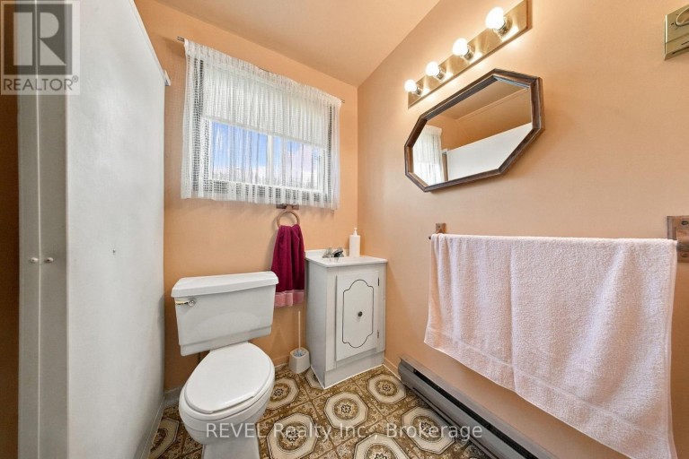123 ARDWICK STREET, Whitby (Blue Grass Meadows), Ontario, L1N8A2