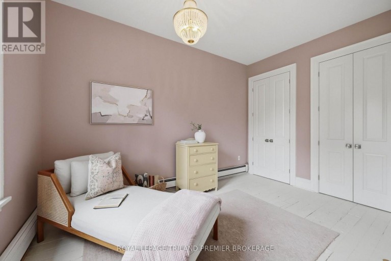 28 STANLEY STREET, London South (South F), Ontario, N6C1B1