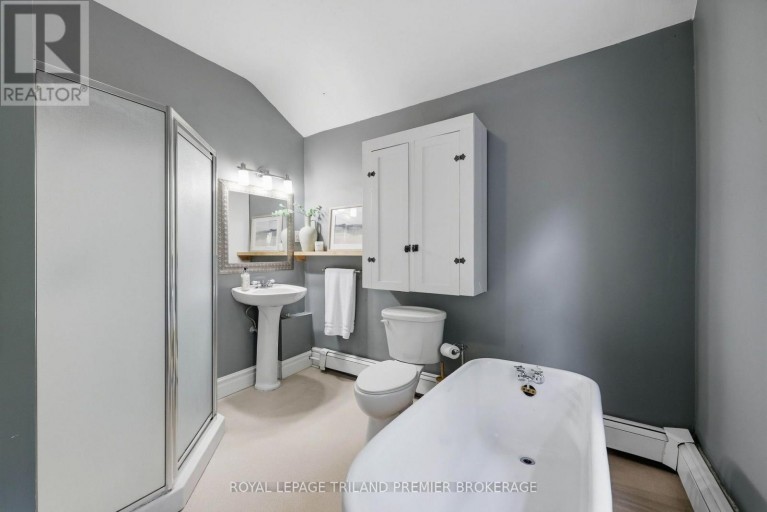 28 STANLEY STREET, London South (South F), Ontario, N6C1B1