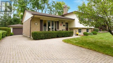 573 JAMAICA COURT London South (South M) Ontario photo 2