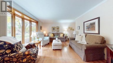573 JAMAICA COURT London South (South M) Ontario photo 9