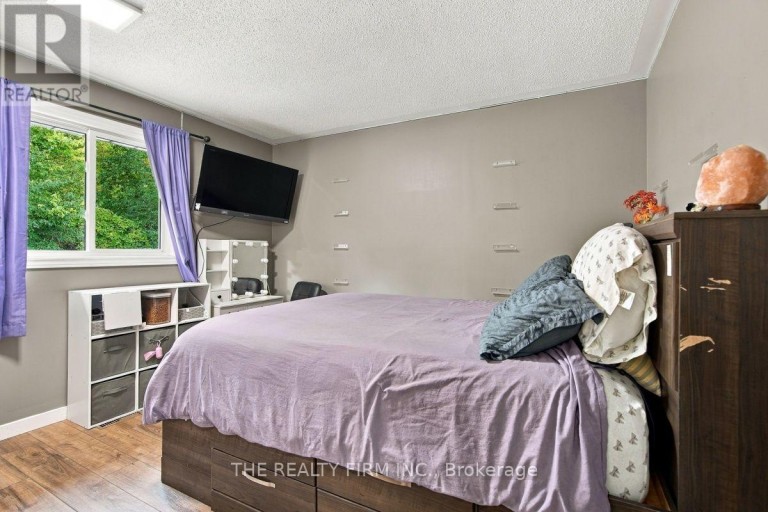 177 BOURNEMOUTH DRIVE, London East (East I), Ontario, N5V4S8