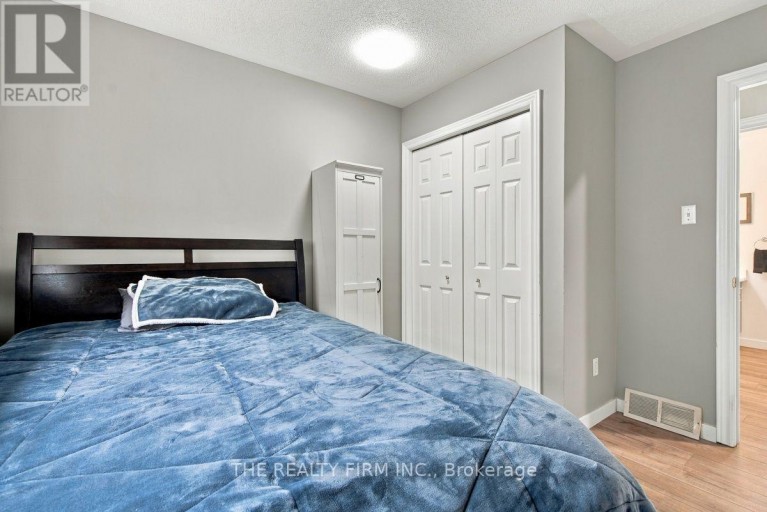 177 BOURNEMOUTH DRIVE, London East (East I), Ontario, N5V4S8