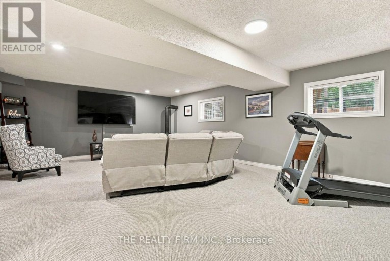177 BOURNEMOUTH DRIVE, London East (East I), Ontario, N5V4S8