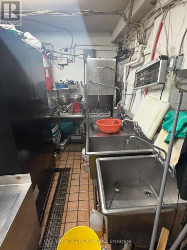 409 SPADINA AVENUE, Toronto (Kensington-Chinatown), Ontario, M5T2G6