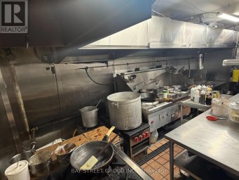 409 SPADINA AVENUE Toronto (Kensington-Chinatown) Ontario photo 7