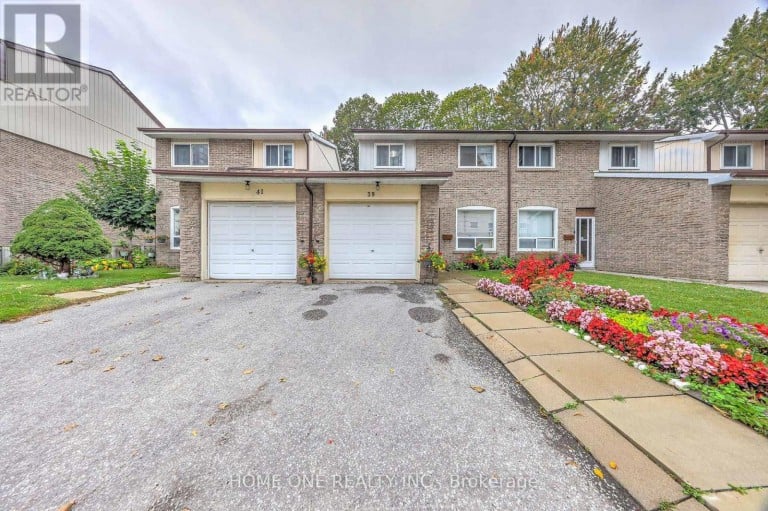 39 - 44 CHESTER LE BOULEVARD, Toronto (L'Amoreaux), Ontario, M1W2M8