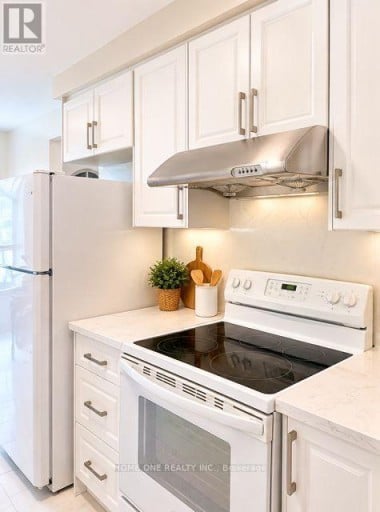 39 - 44 CHESTER LE BOULEVARD, Toronto (L'Amoreaux), Ontario, M1W2M8
