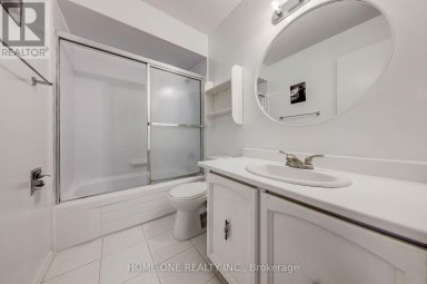 39 - 44 CHESTER LE BOULEVARD Toronto (L'Amoreaux) Ontario photo 27