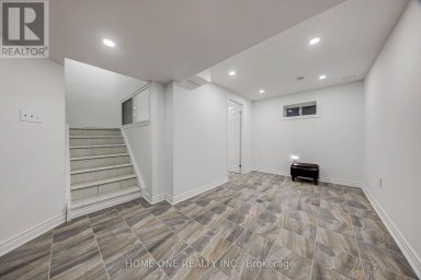 39 - 44 CHESTER LE BOULEVARD Toronto (L'Amoreaux) Ontario photo 33