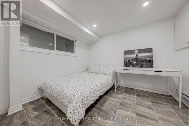 39 - 44 CHESTER LE BOULEVARD Toronto (L'Amoreaux) Ontario photo 34