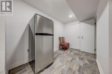 39 - 44 CHESTER LE BOULEVARD Toronto (L'Amoreaux) Ontario photo 37