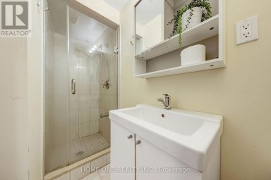 39 - 44 CHESTER LE BOULEVARD Toronto (L'Amoreaux) Ontario photo 39