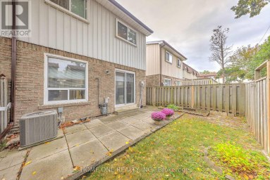 39 - 44 CHESTER LE BOULEVARD Toronto (L'Amoreaux) Ontario photo 44