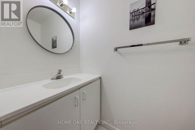 39 - 44 CHESTER LE BOULEVARD, Toronto (L'Amoreaux), Ontario, M1W2M8