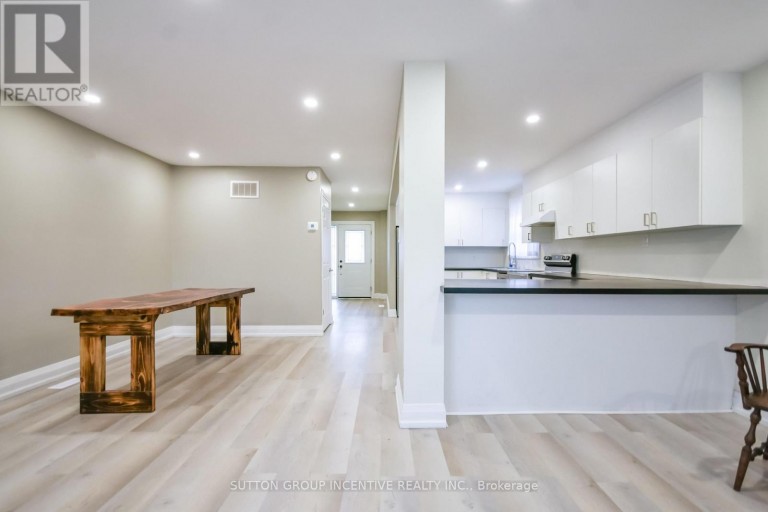 33B CUNDLES ROAD E, Barrie (Cundles East), Ontario, L4M2Z6