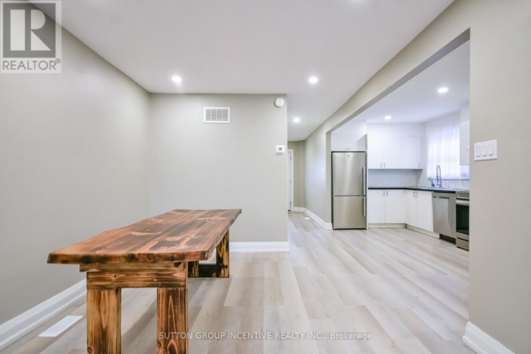 33B CUNDLES ROAD E, Barrie (Cundles East), Ontario, L4M2Z6