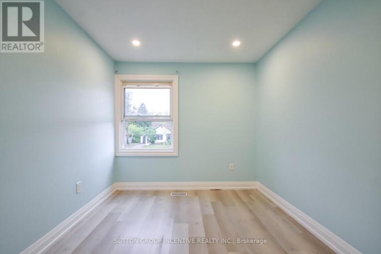 33B CUNDLES ROAD E, Barrie (Cundles East), Ontario, L4M2Z6