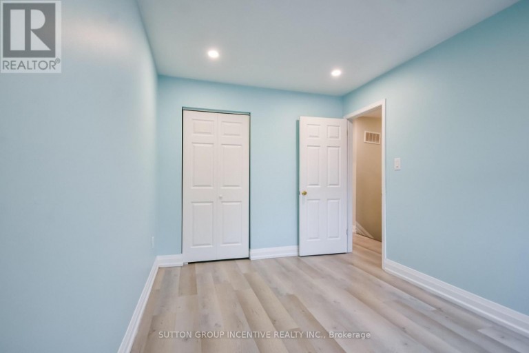 33B CUNDLES ROAD E, Barrie (Cundles East), Ontario, L4M2Z6