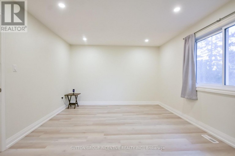 33B CUNDLES ROAD E, Barrie (Cundles East), Ontario, L4M2Z6