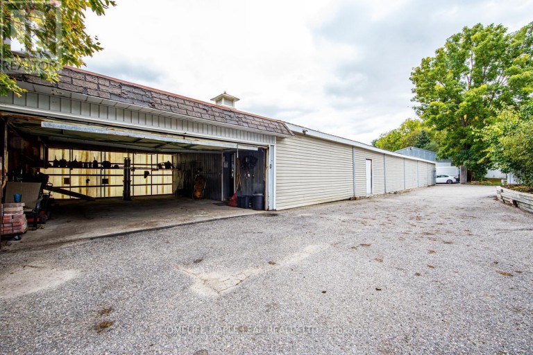 16 ADAMSON STREET, Halton Hills (Rural Halton Hills), Ontario, L0P1K0