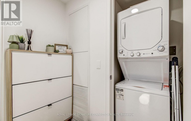 1017 - 1 JARVIS STREET, Hamilton (Beasley), Ontario, L8R3R2