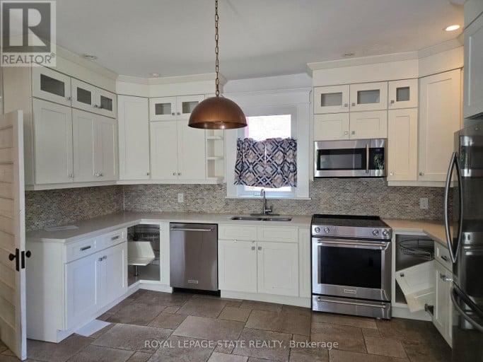 2087 GOVERNORS ROAD, Hamilton, Ontario, L0R1J0