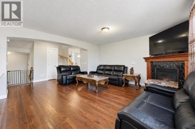 1412 Bayside Avenue SW Airdrie Alberta photo 5