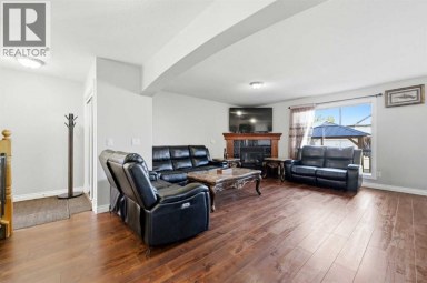 1412 Bayside Avenue SW Airdrie Alberta photo 6
