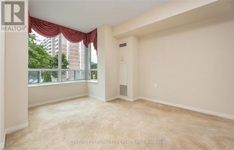 104 - 2800 WARDEN AVENUE, Toronto (L'Amoreaux), Ontario, M1W3Z6