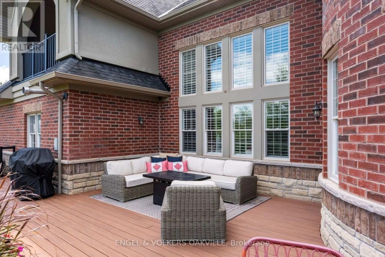 33 BARRACLOUGH BOULEVARD, Halton Hills (Glen Williams), Ontario, L7G0E8