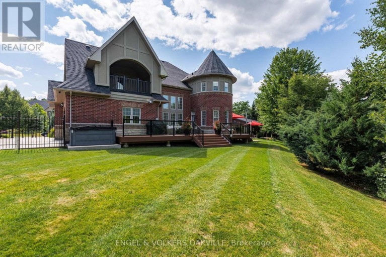 33 BARRACLOUGH BOULEVARD, Halton Hills (Glen Williams), Ontario, L7G0E8