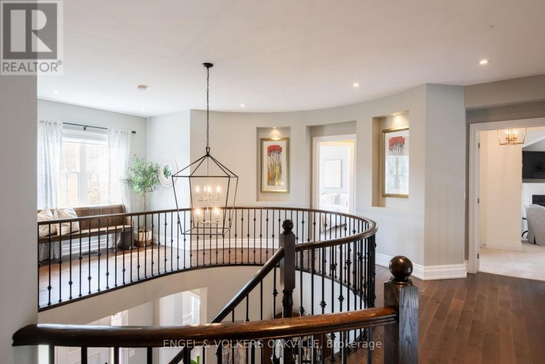 33 BARRACLOUGH BOULEVARD, Halton Hills (Glen Williams), Ontario, L7G0E8