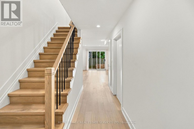 53 - 400 MISSISSAUGA VALLEY BOULEVARD, Mississauga (Mississauga Valleys), Ontario, L5A3N6
