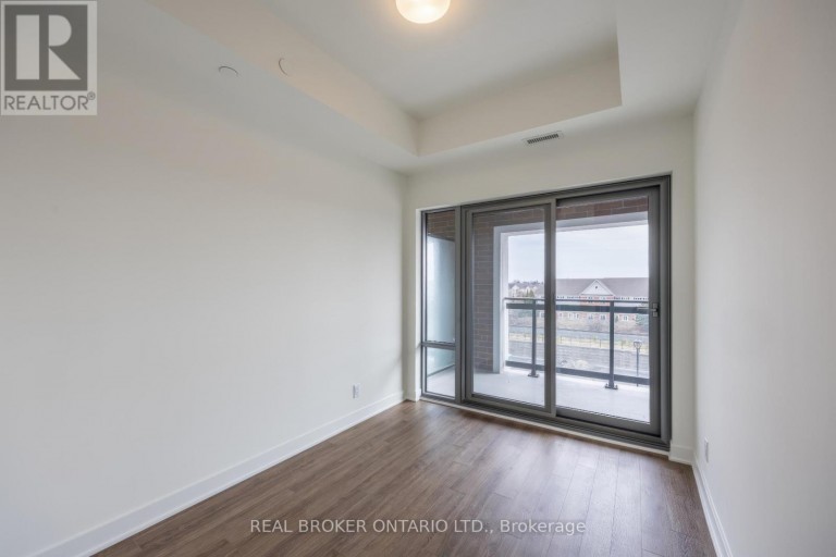 402 - 51 CLARINGTON BOULEVARD, Clarington (Bowmanville), Ontario, L1C7J8