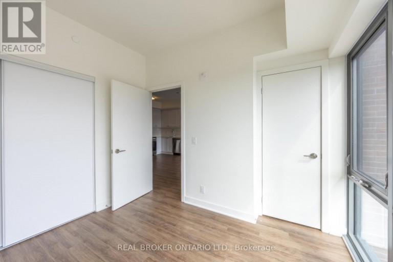 402 - 51 CLARINGTON BOULEVARD, Clarington (Bowmanville), Ontario, L1C7J8