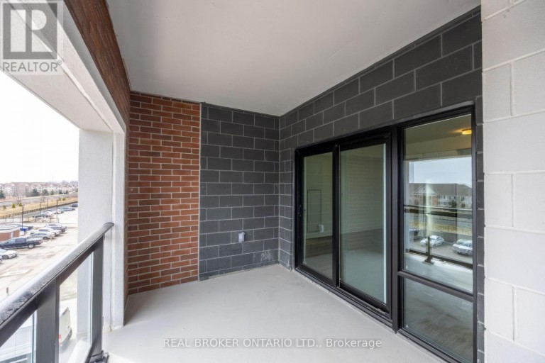 402 - 51 CLARINGTON BOULEVARD, Clarington (Bowmanville), Ontario, L1C7J8